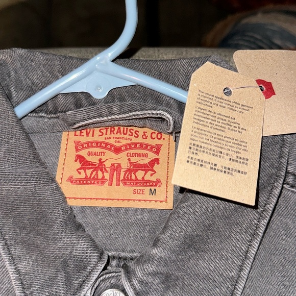 Women’s Levi jacket - Picture 5 of 6